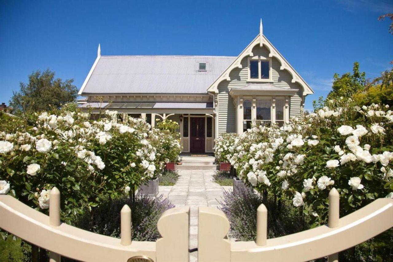 Lilac Rose Boutique Bed And Breakfast Christchurch Exterior photo