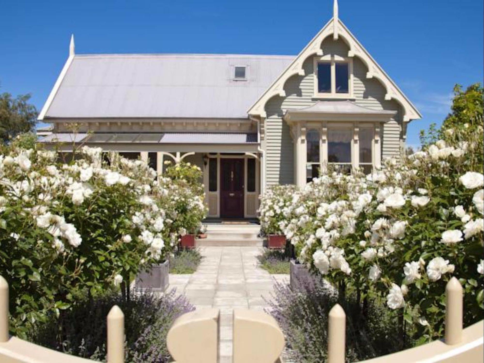 Lilac Rose Boutique Bed And Breakfast Christchurch Exterior photo